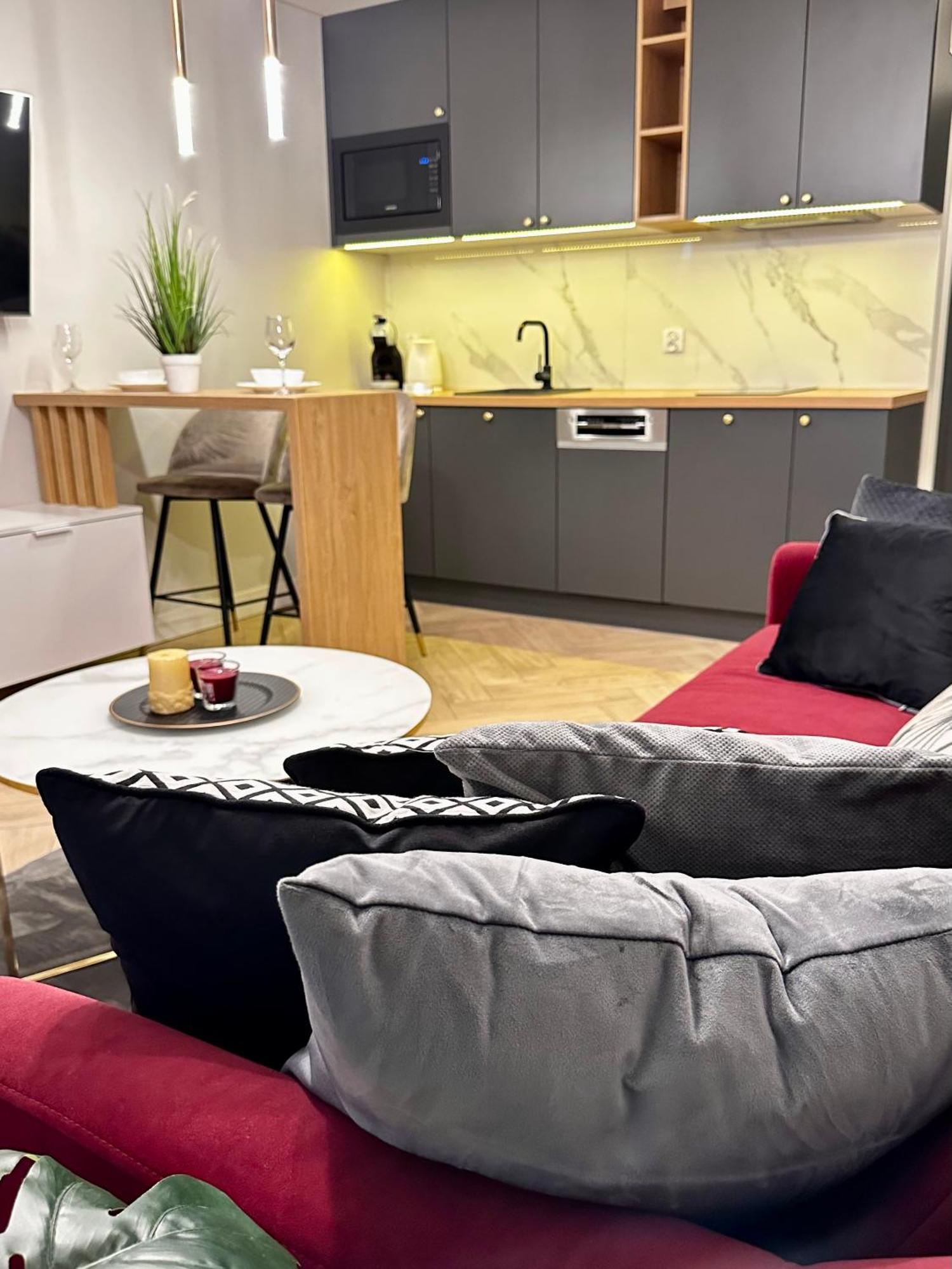 Apartamenty Kielce- Apartament Rubin Przy Zalew Kielecki, Faktura, Parking, Centrum Luaran gambar