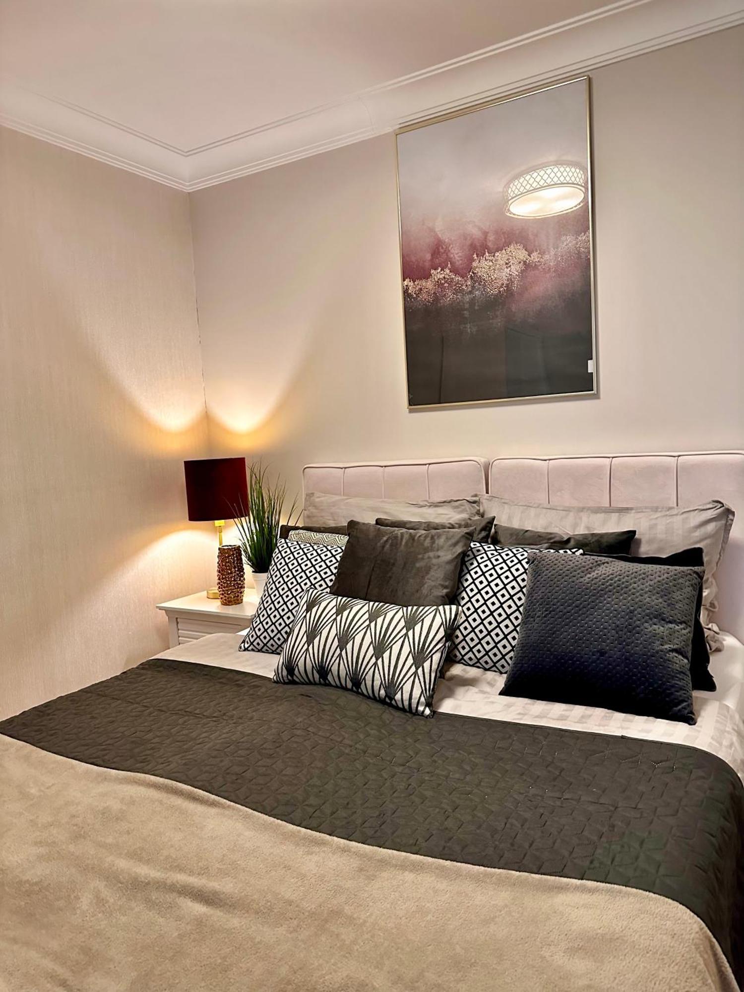 Apartamenty Kielce- Apartament Rubin Przy Zalew Kielecki, Faktura, Parking, Centrum Luaran gambar