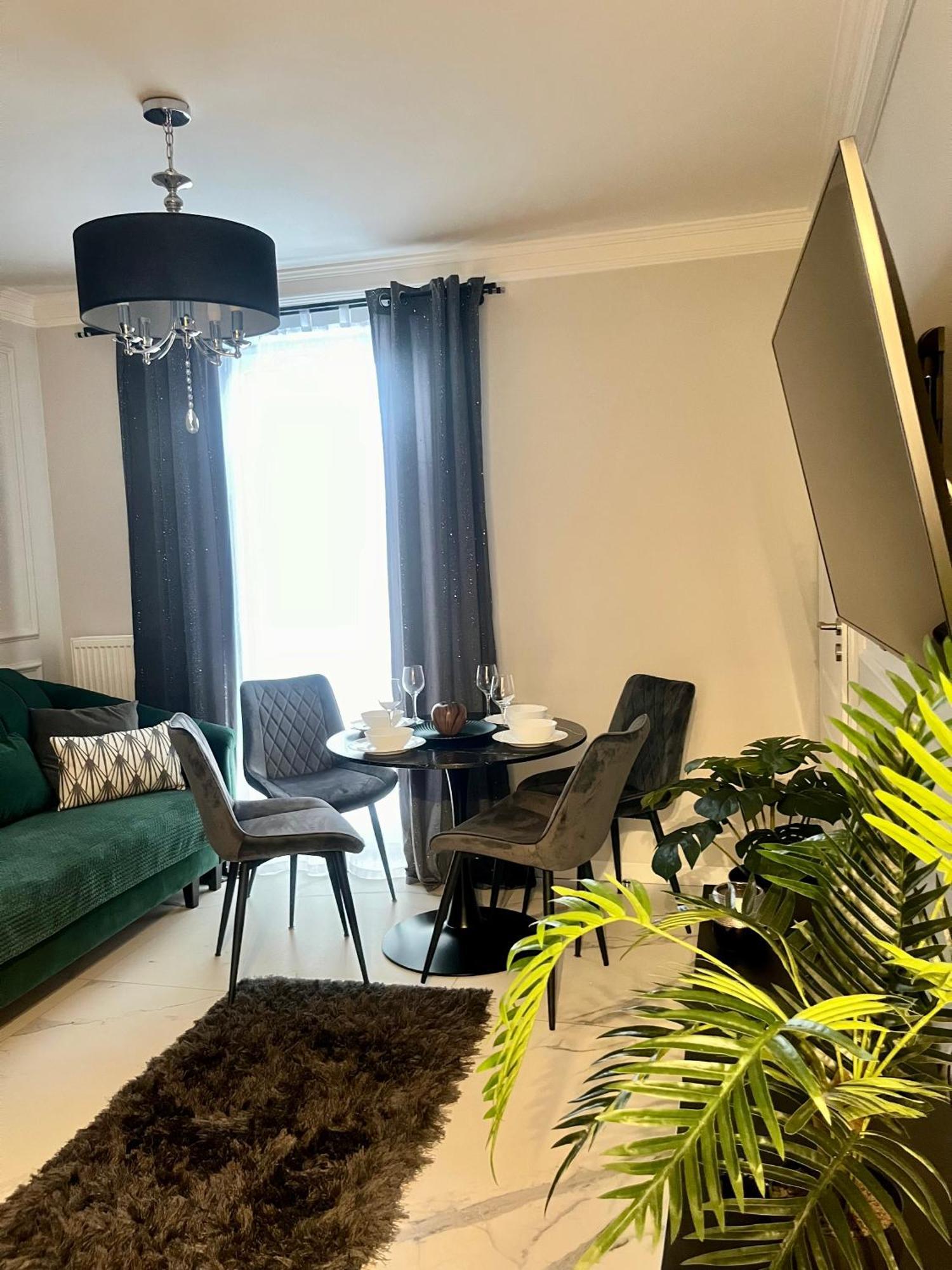 Apartamenty Kielce- Apartament Rubin Przy Zalew Kielecki, Faktura, Parking, Centrum Luaran gambar