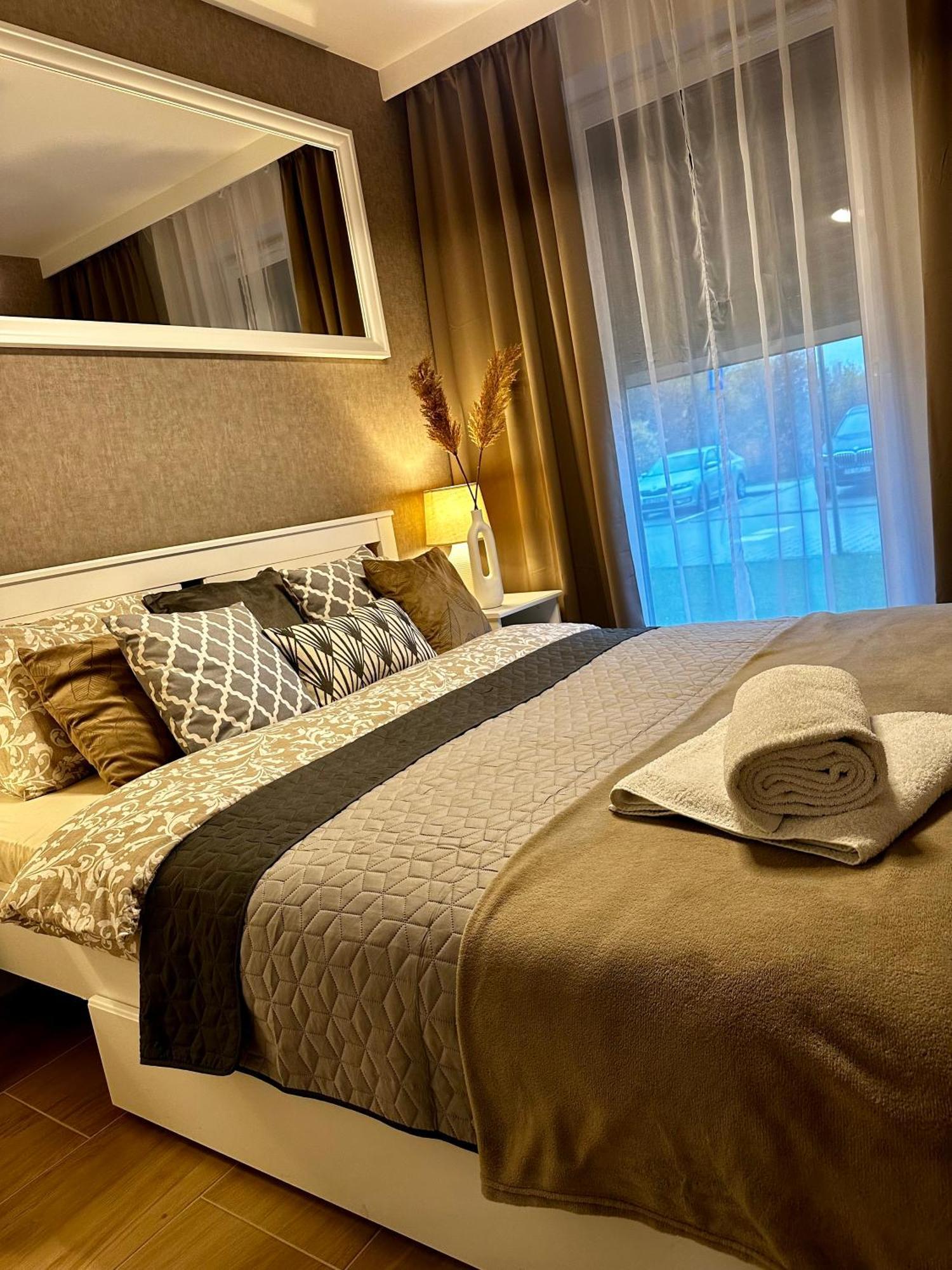 Apartamenty Kielce- Apartament Rubin Przy Zalew Kielecki, Faktura, Parking, Centrum Luaran gambar